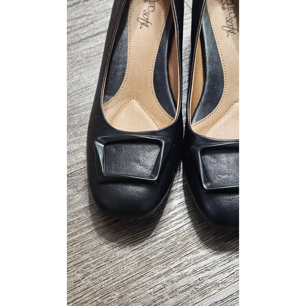Euro soft By Sofft Size 8M Black Payge Pumps